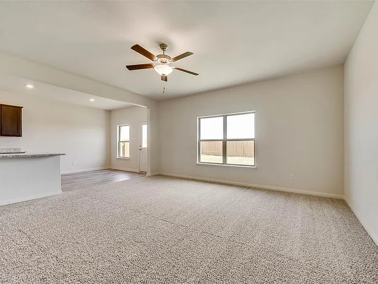 3080 Chillingham Dr — Photo 3