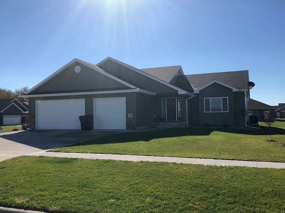 1st image of 410 Wood Meadows Dr