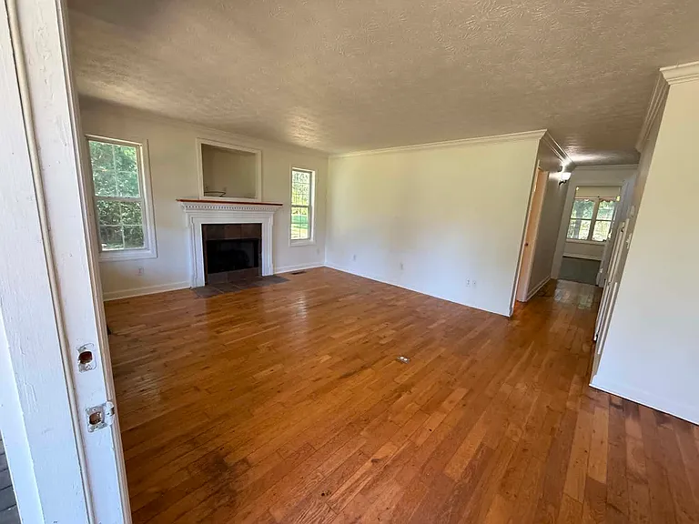6660 Mooresville Rd — Photo 13