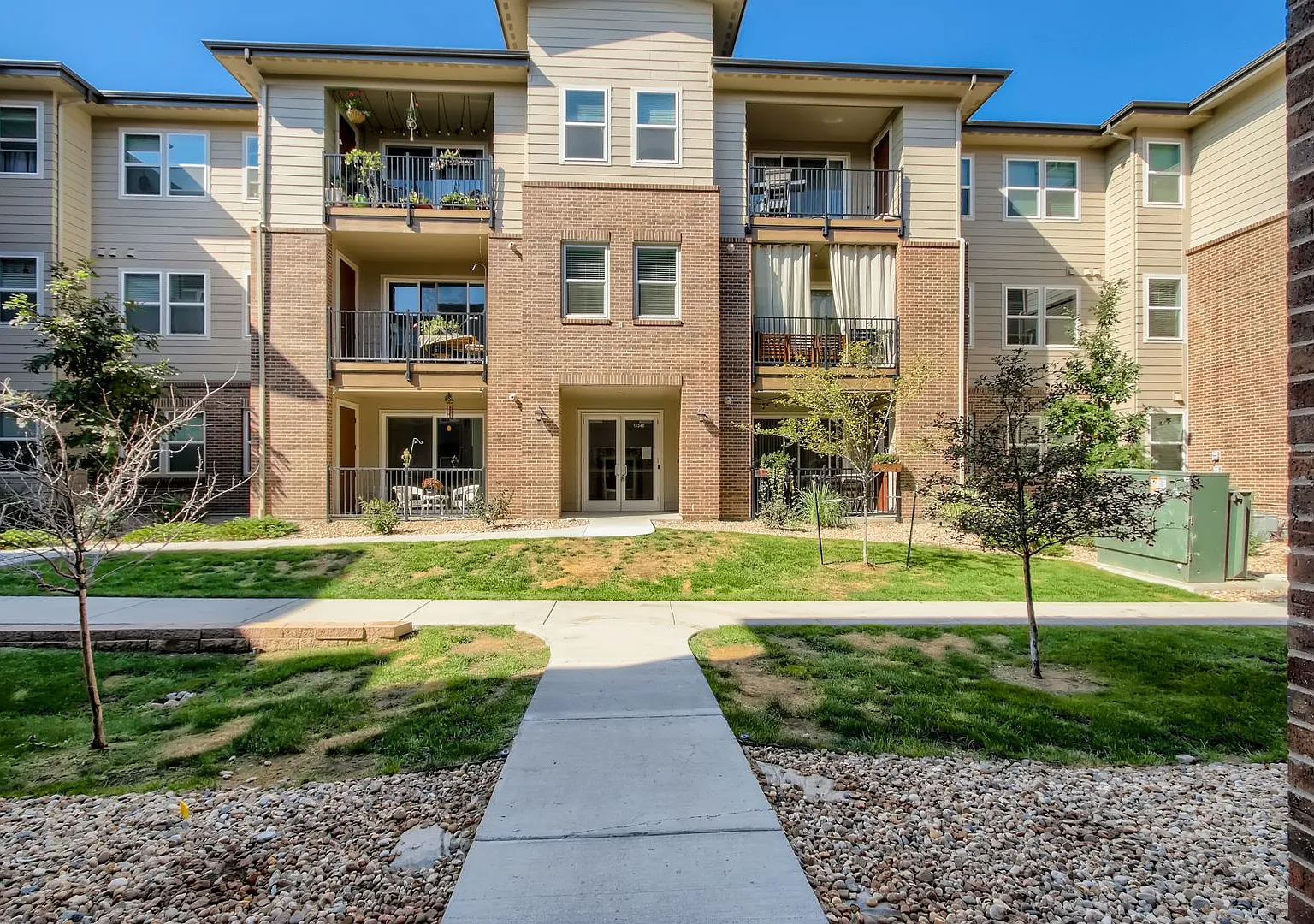 Evolve Real Estate: Move-in Ready in West Arvada, Contemporary 3 Beds/2 Baths Condo! — Photo 1
