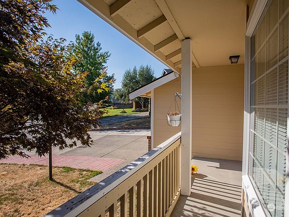 3rd image of 19506 15th Ave Ct E