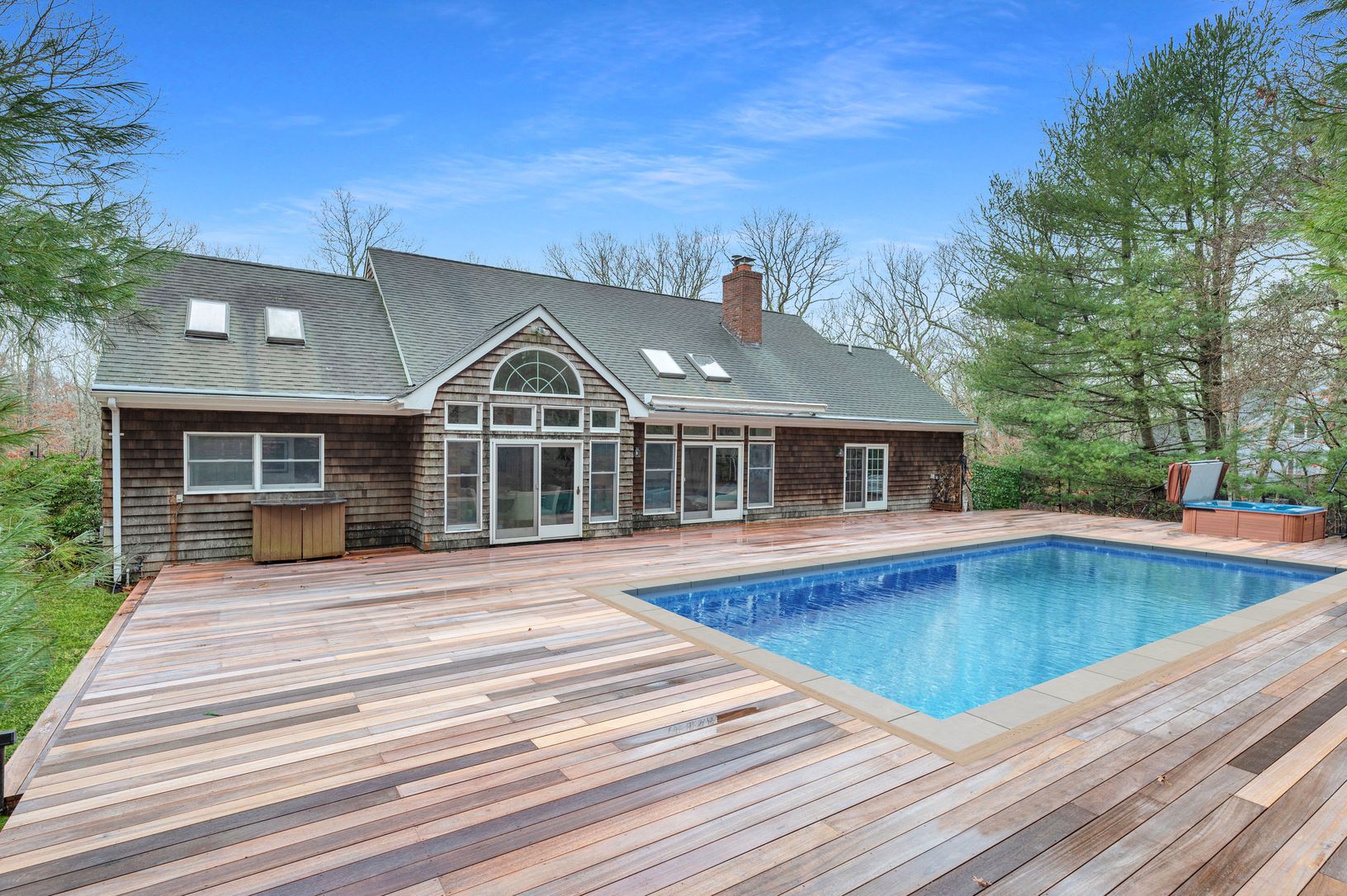  Mahogany Deck