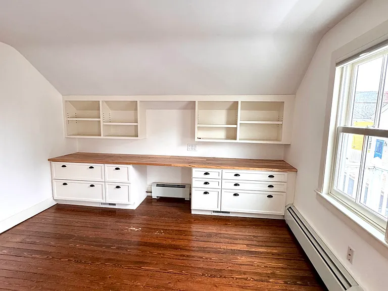 21 Diving St — Photo 24