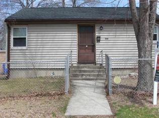 240 East St, Springfield, MA 01104