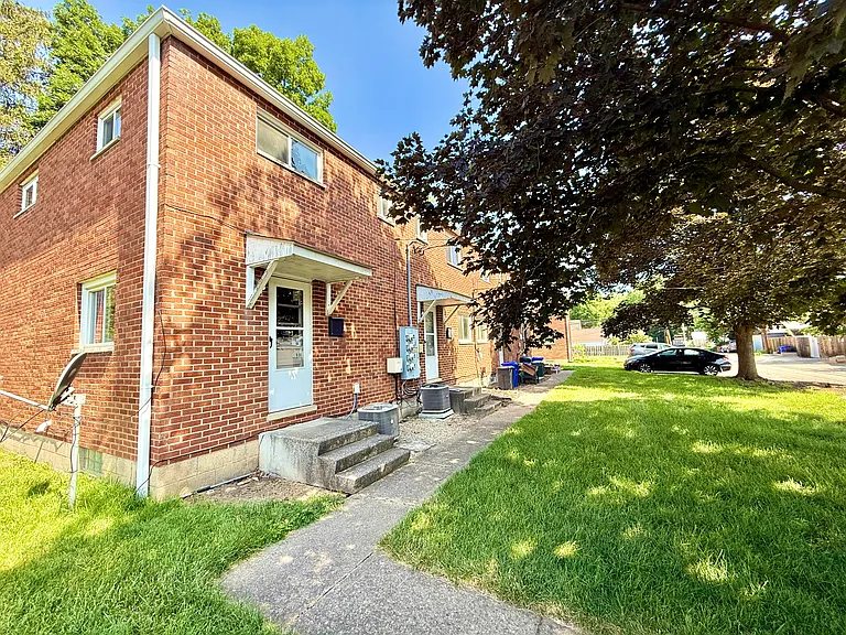 932 Woodhill Dr — Photo 16