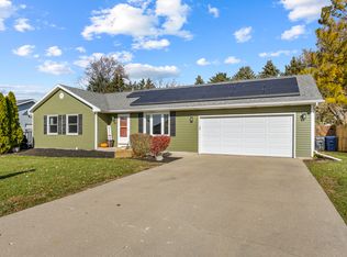 93 W Benson Ave, Cortland, IL 60112