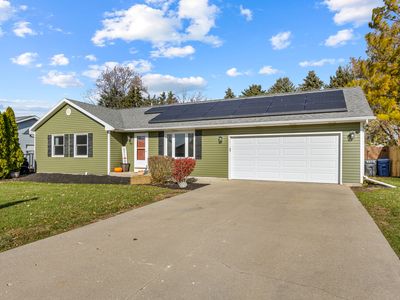 93 W Benson Ave, Cortland, IL, 60112