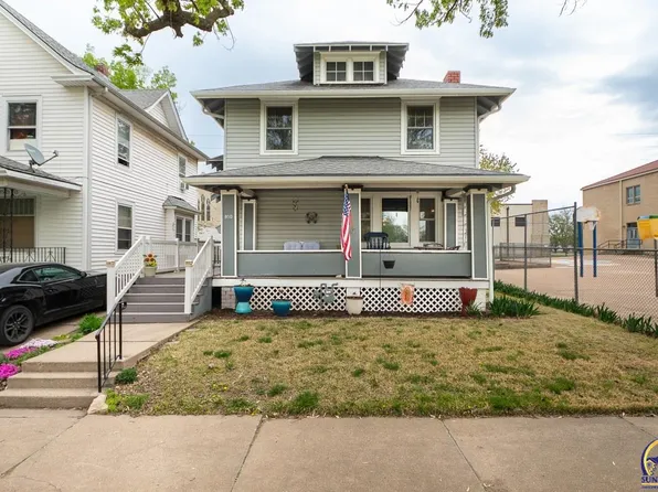 910 SW Clay St, Topeka, KS 66606