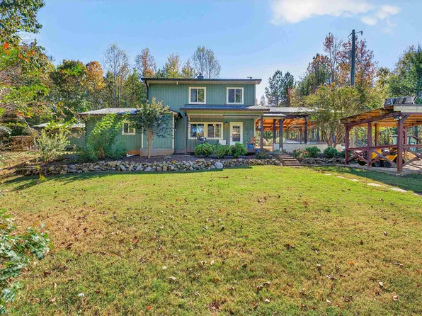 390 Sherrill Dr, Blacksburg, SC 29702