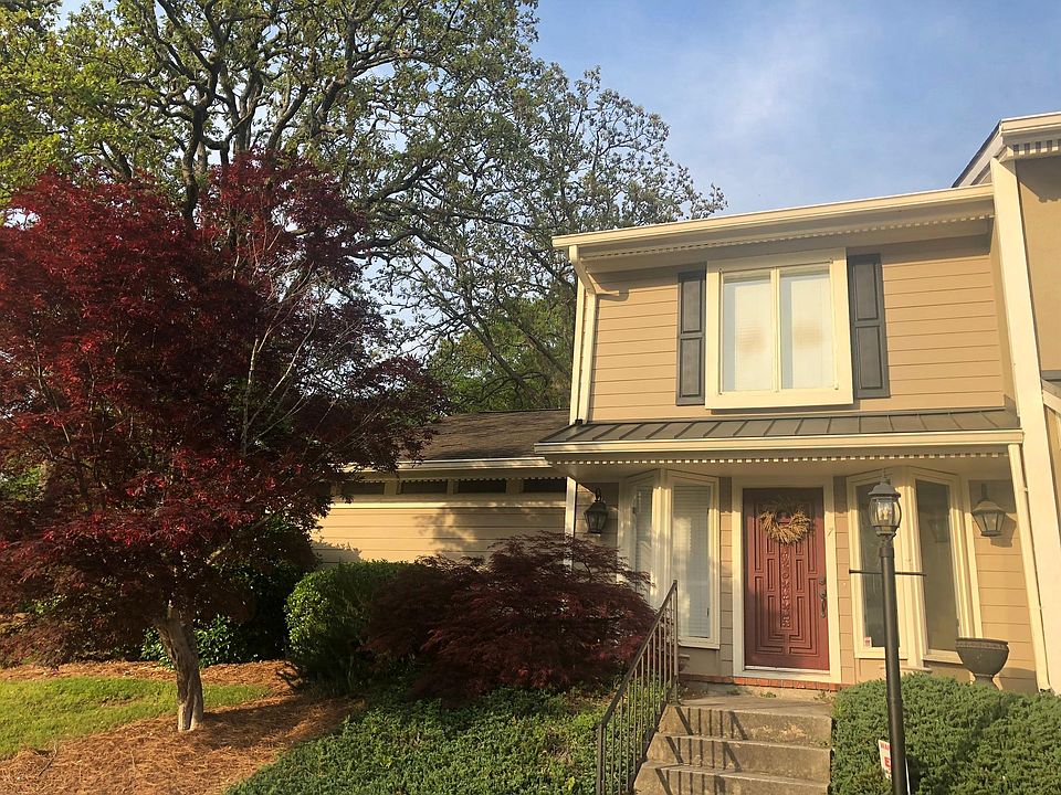 1st image of 1085 Holly Dr APT 7