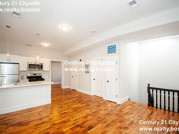 2nd image of 205 Marion St #3