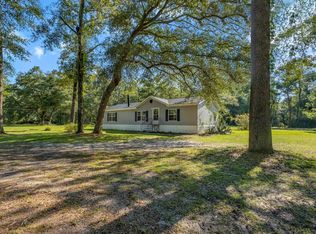 151 Limestone Ln, Crawfordville, FL 32327