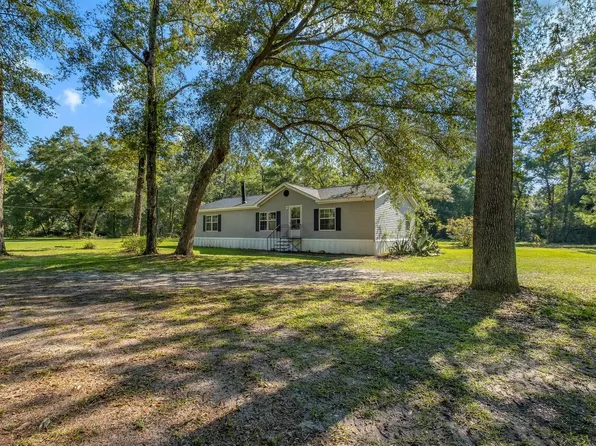 151 Limestone Ln, Crawfordville, FL 32327