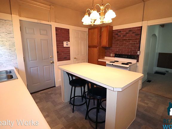 2nd image of 2904-2906 Q St #2906-Q