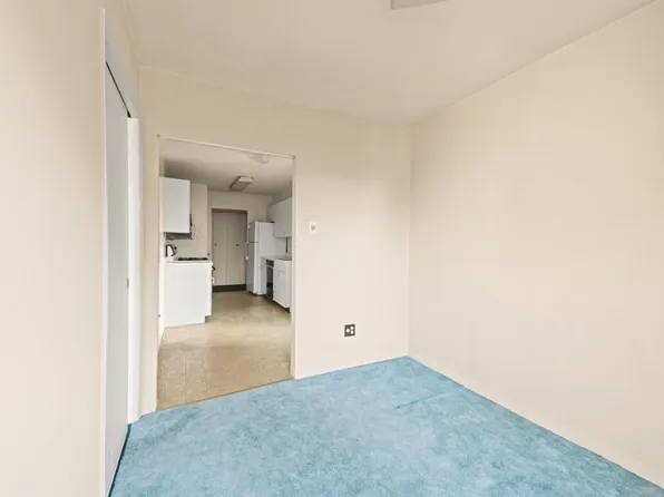 18-75 Corporal Kennedy Street image 10 of 27