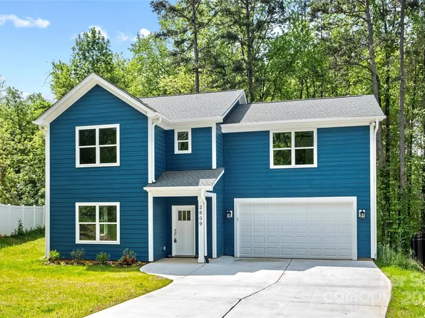 2609 Pickway Dr, Charlotte, NC 28269