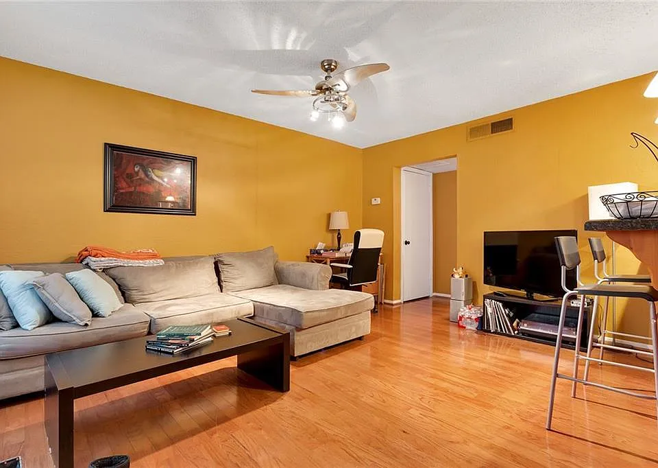 910 Duncan Ln #35