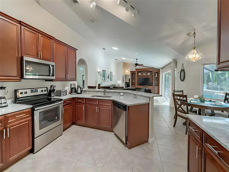 Magnolia Bend Ct — Photo 10