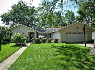 7722 Stevens St, Darien, IL 60561