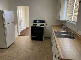 1302 E 9th St, Pittsburg, KS 66762