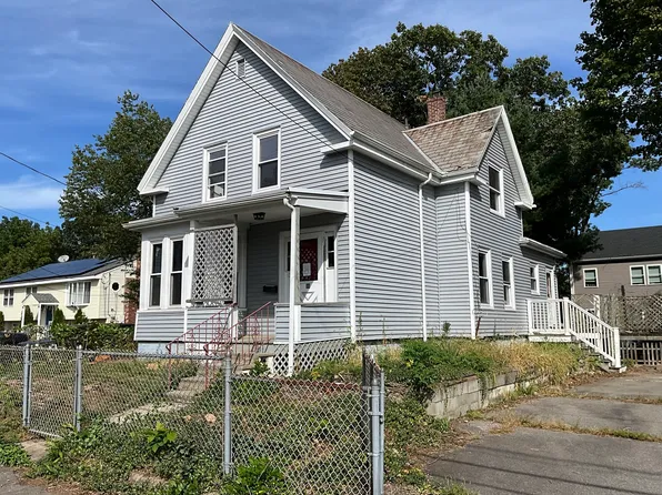 88 Kingman St, Brockton, MA 02302
