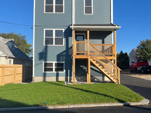 27 Newbury St #2, Providence, RI 02904