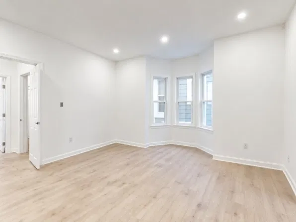 321 Amherst St, East Orange City, NJ 07018