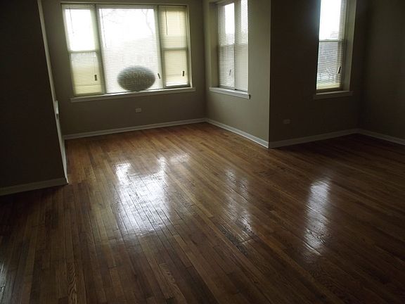 3rd image of 3116 W Douglas Blvd APT 2
