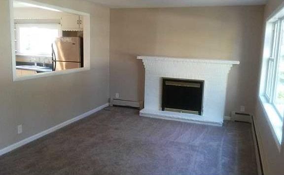 4th image of 5999 McKinley Pkwy