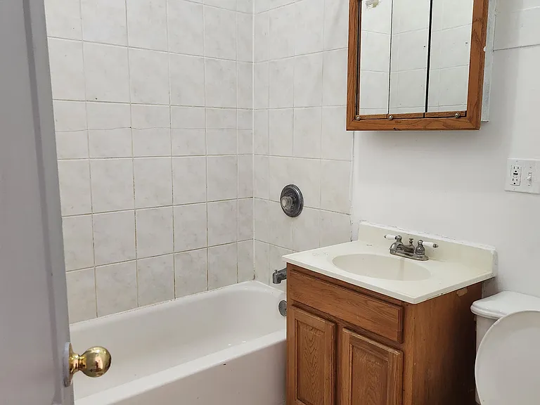 2238 W 21st St #2F — Photo 21