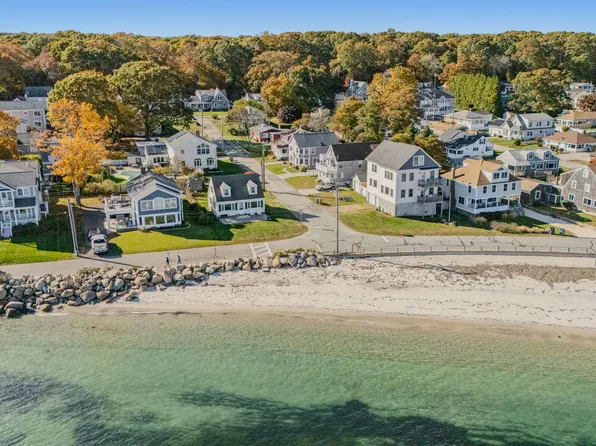 43 Attawan Avenue, East Lyme, CT 06357