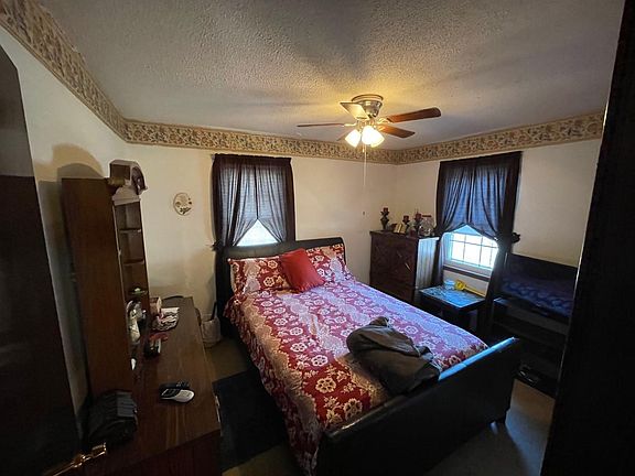 4th image of 315 Thomas St
