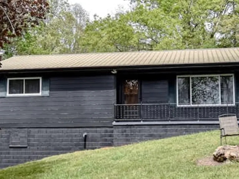 195 River Dr — Photo 16