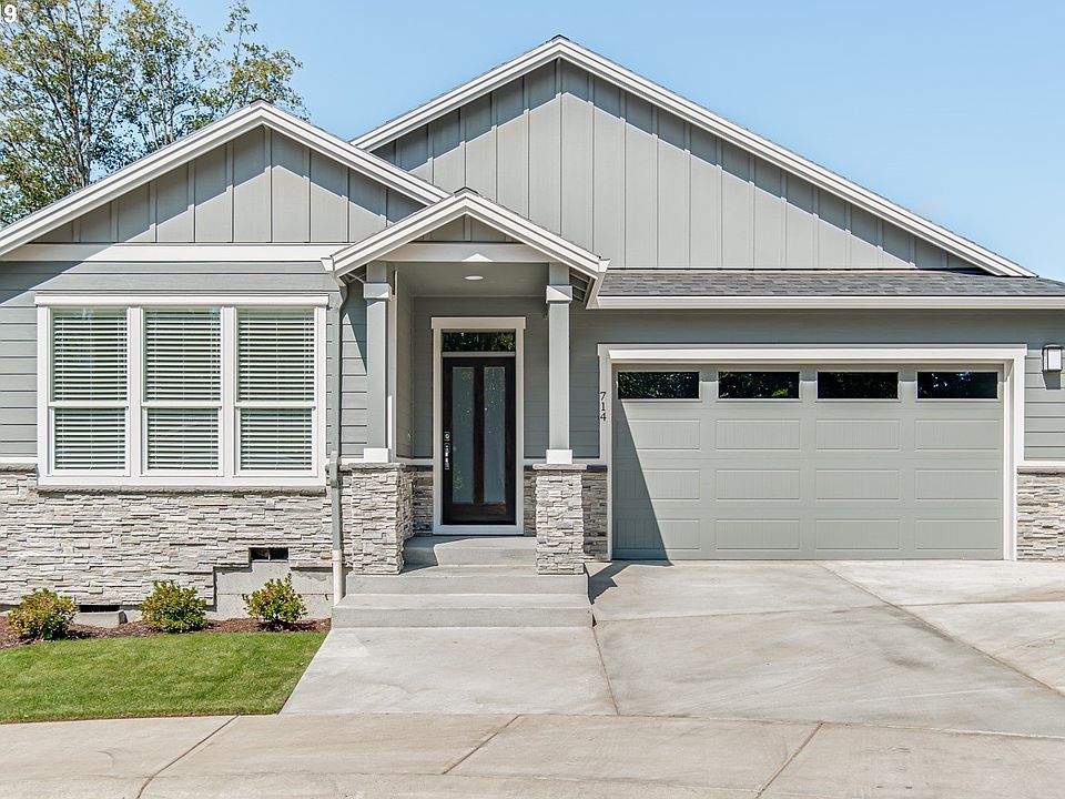 1st image of 714 NW 108th Cir