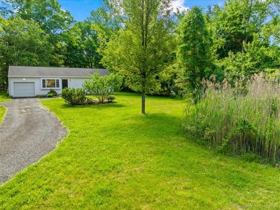 437 Bow Ln, Middletown, CT, 06457