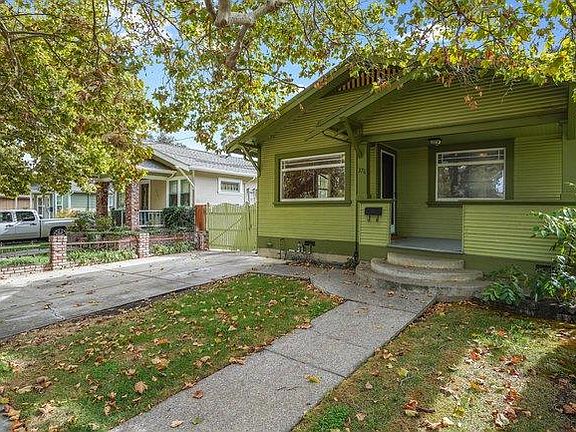 3rd image of 376 Fuller Ave