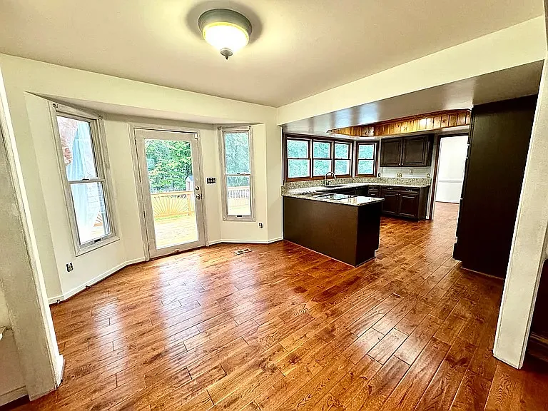 1326 Aquia Dr — Photo 9