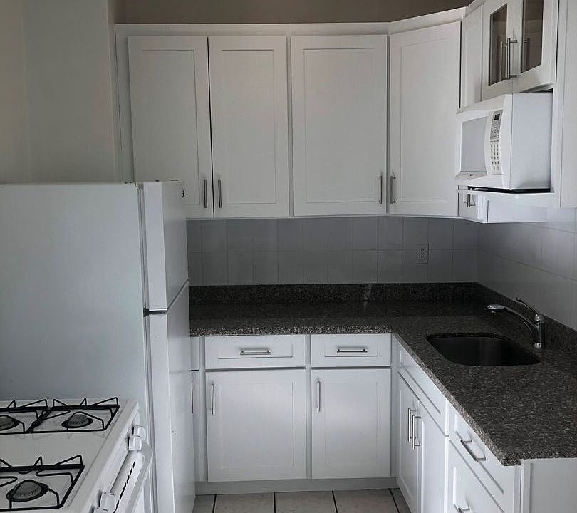 1st image of 1900 Washington St #401
