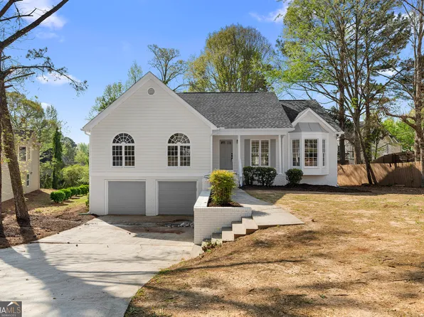 3407 Deerwood Ct, Rex, GA 30273