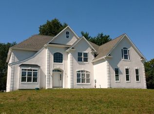 555 Taylor Rd, Downingtown, PA 19335