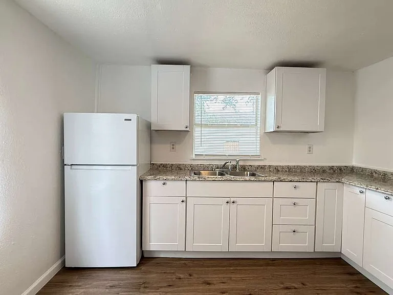 2311 Potosi St — Photo 6
