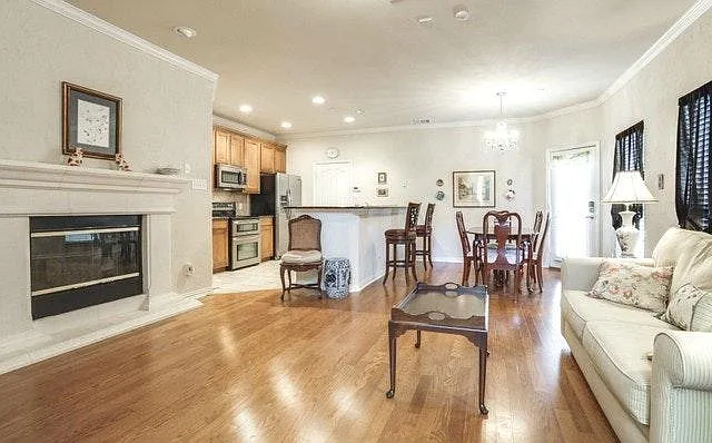8712 Paradise Dr — Photo 5