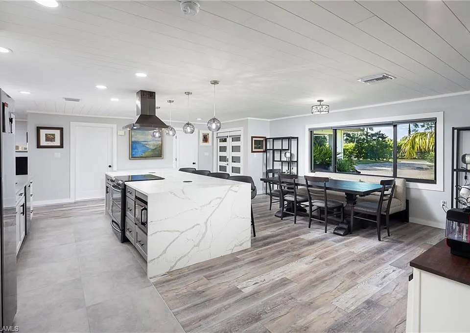 161 Mahogany Dr