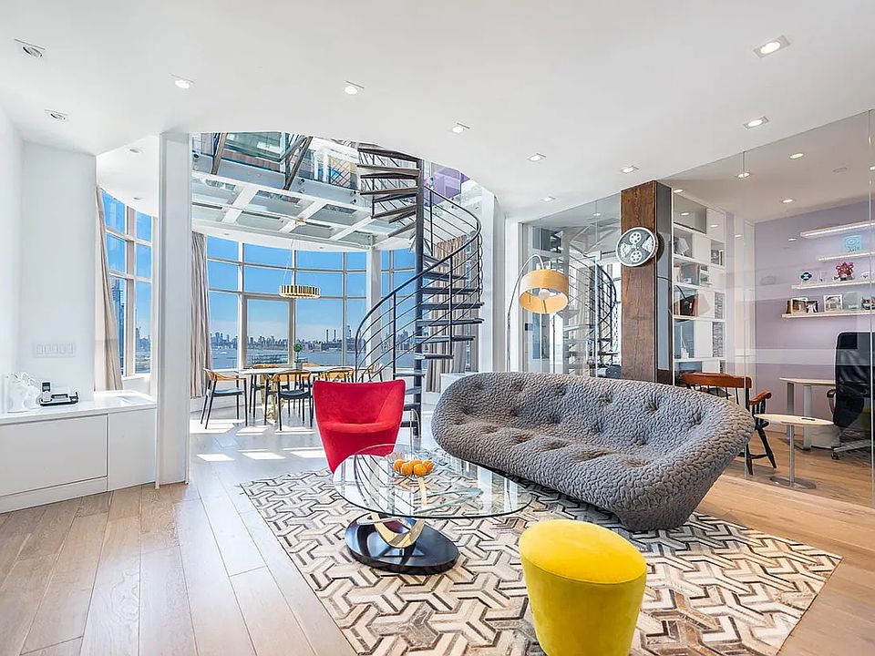 1st image of 2-17 51st Ave #1105