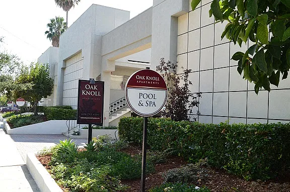 Oak Knoll Apartments — Photo 1