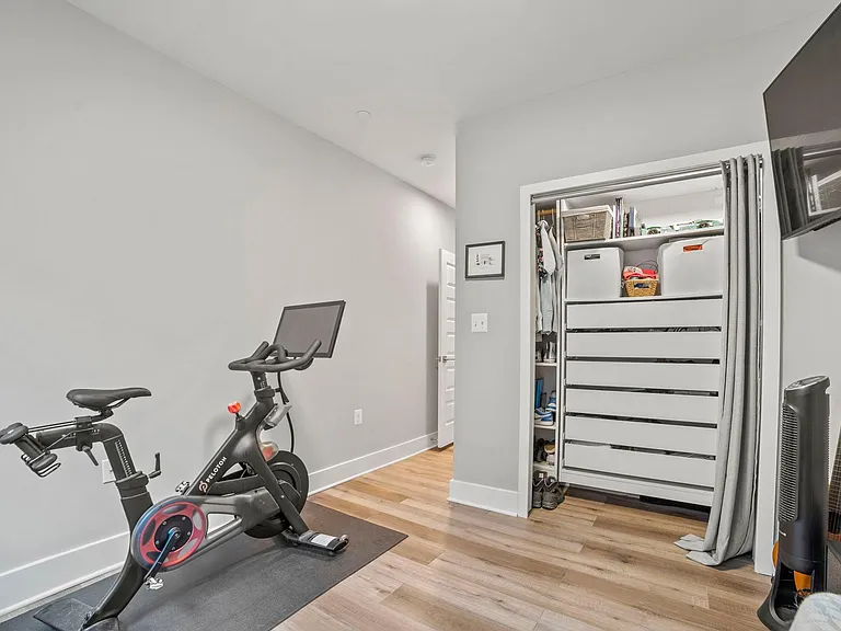 1838 Providence St NE — Photo 11