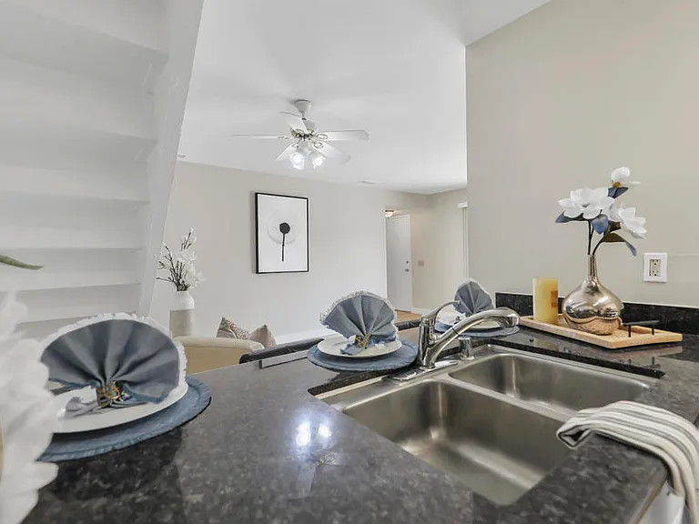 74237 Catalina Way — Photo 11