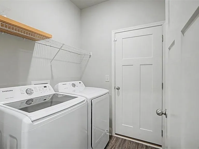 1360 Sugar Glen Ct — Photo 19