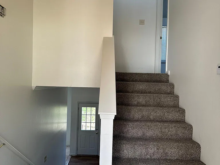 31 Vantage Dr — Photo 8