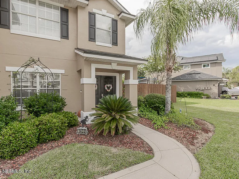 1432 Greyfield Dr — Photo 4